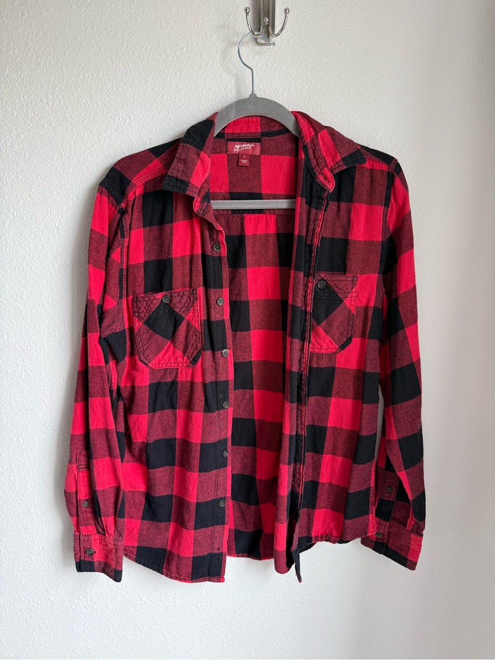 Arizona Jean Company Red and Black Buffalo Plaid Button-Up Flannel Shirt